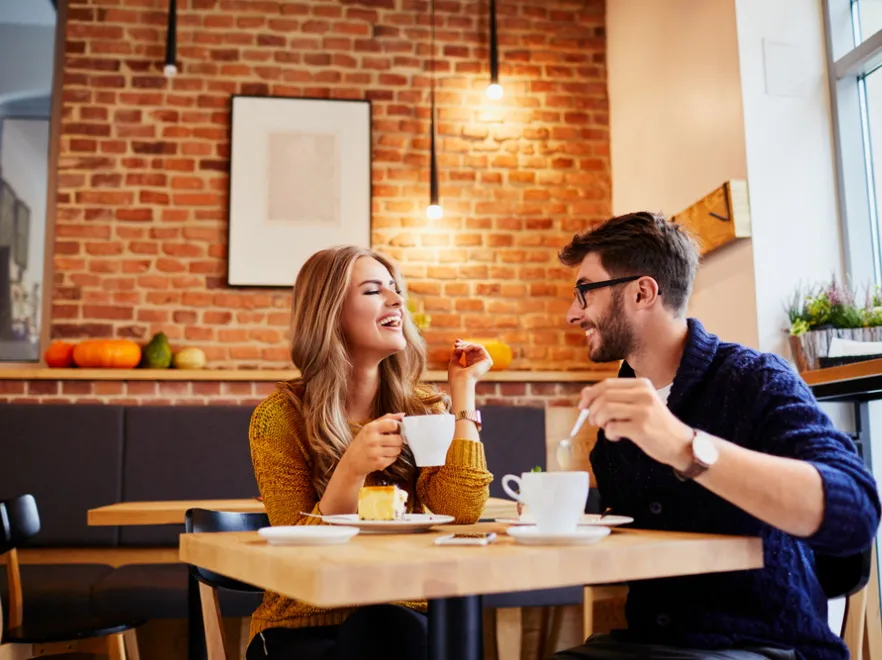 Dawn i dry dating i kawiarnia - oto najnowsze randkowe trendy i upodobania Polaków