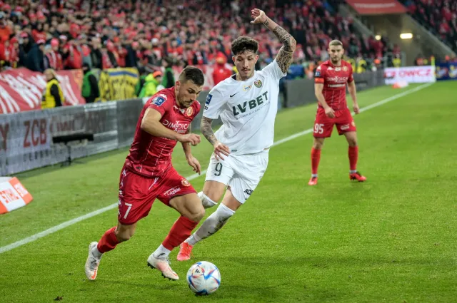 Śląsk zmarnował doskonałą okazję, to się zemściło w doliczonym czasie gry [WIDEO]