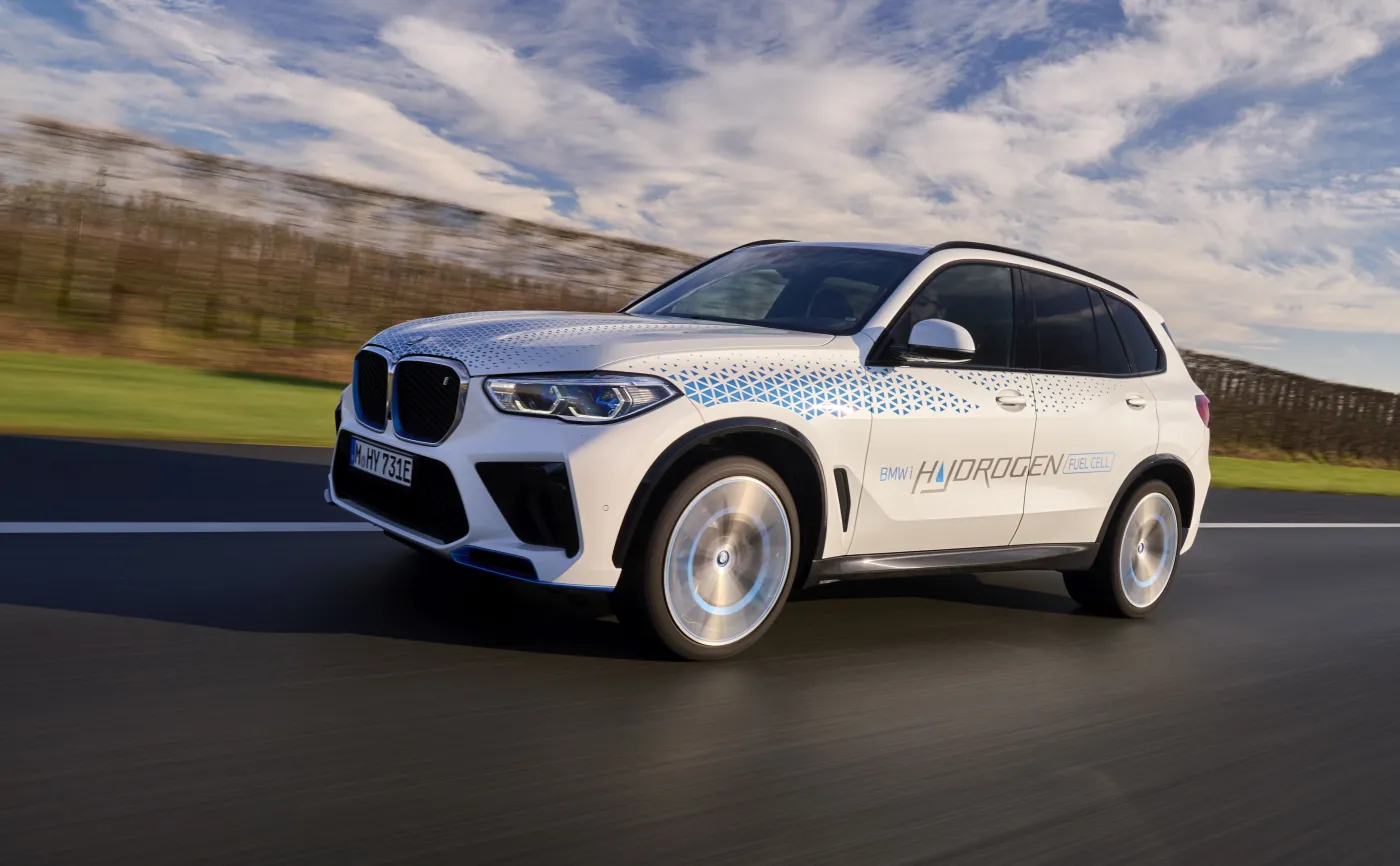 BMW iX5 Hydrogen Fuell Cell