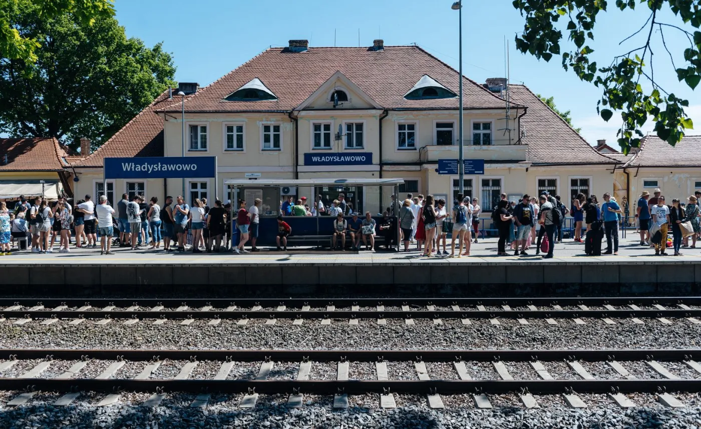 Dworzec we Władysławowie otwarty dla podróżnych