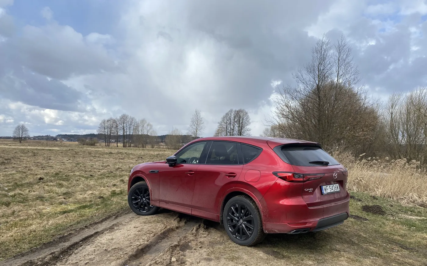 -mazda4-37740499.jpg