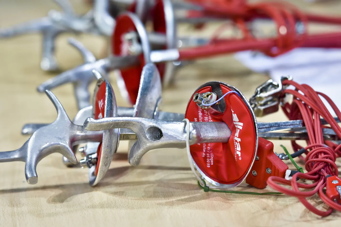 Ten kraj odwołał zawody z powodu dopuszczenia do startu Rosjan i Białorusinów