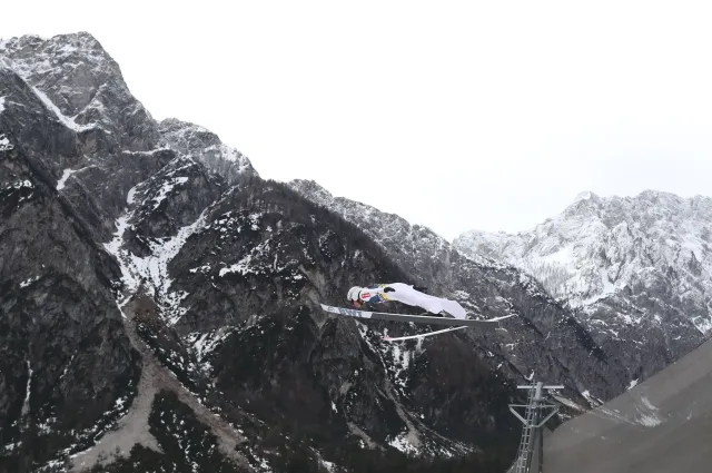 Kraft wygrywa w Planicy. Żyła najlepszym z Polaków