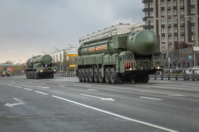 Broń nuklearna na Białorusi. "Są trzy powody, dla których Putin chce to zrobić"