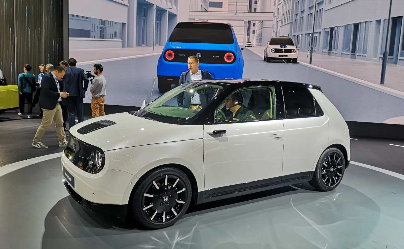 12588448-honda-e.jpg