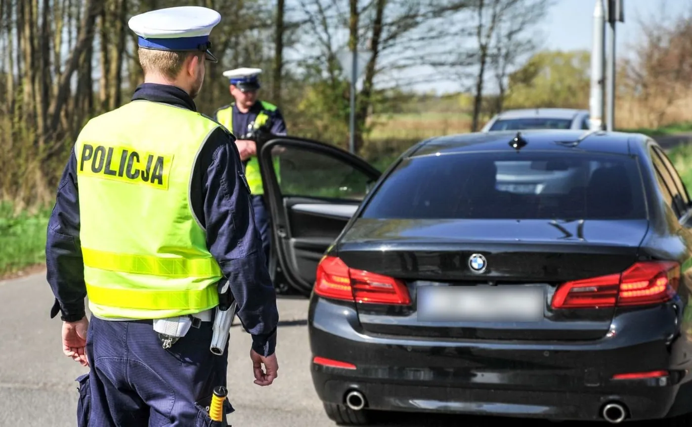 policja-37804863.jpg