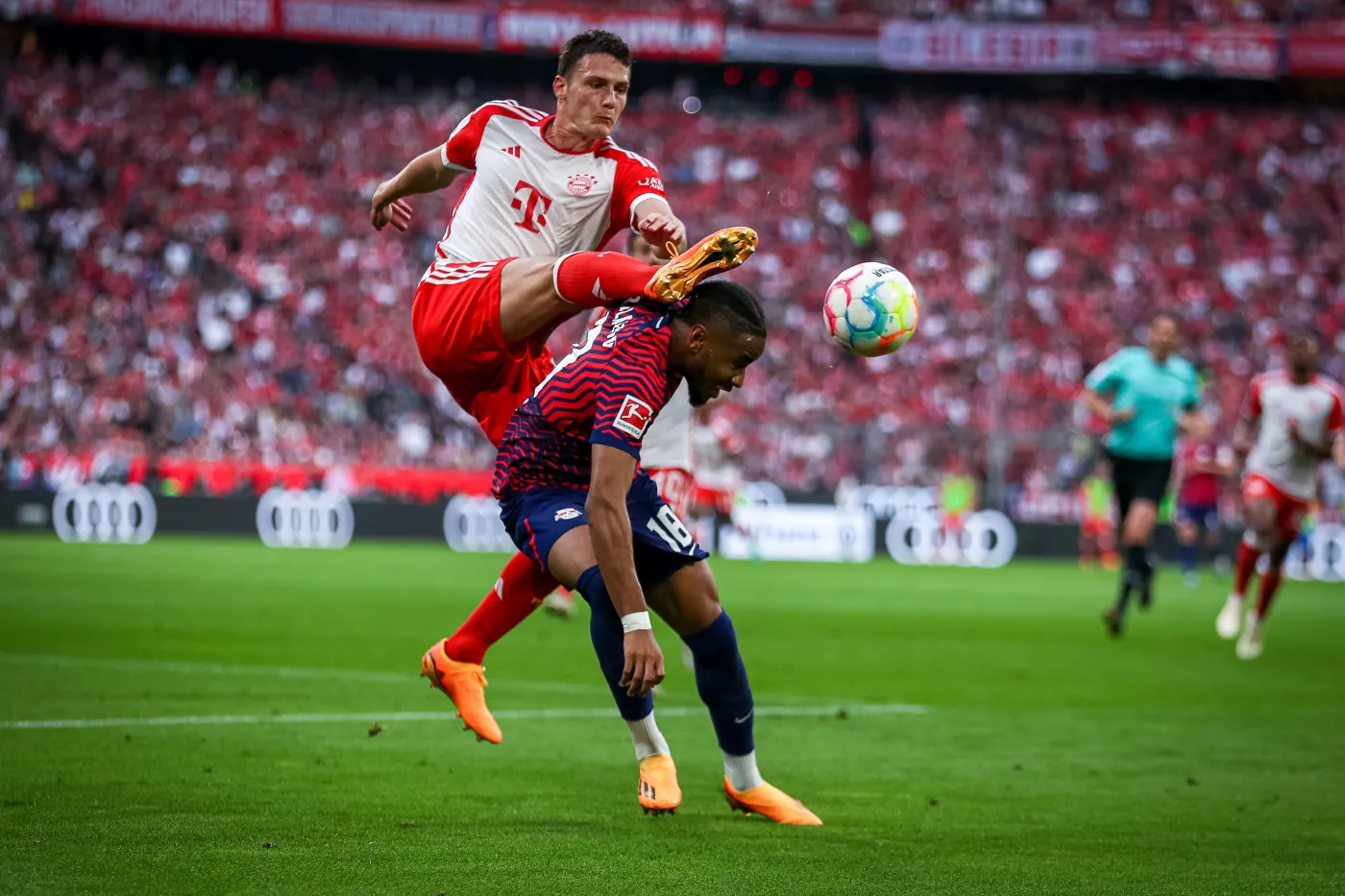 Bayern potknął się tuż przed metą. Szansa na tytuł dla Borussii