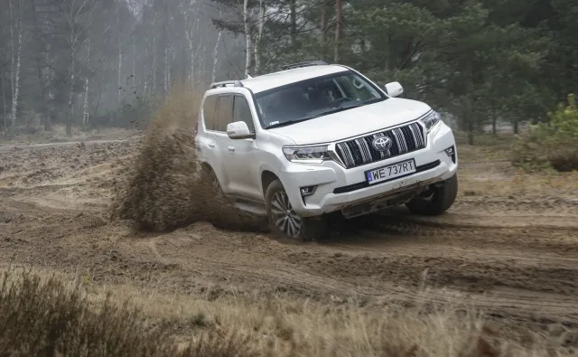 Legendarna Toyota kusi nie tylko ceną. Takie auta zdarzają się raz na 70 lat