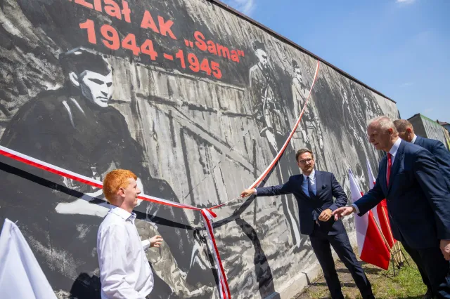 Minister Buda: Skoro drożeje jogurt, trudno, by mieszkania taniały