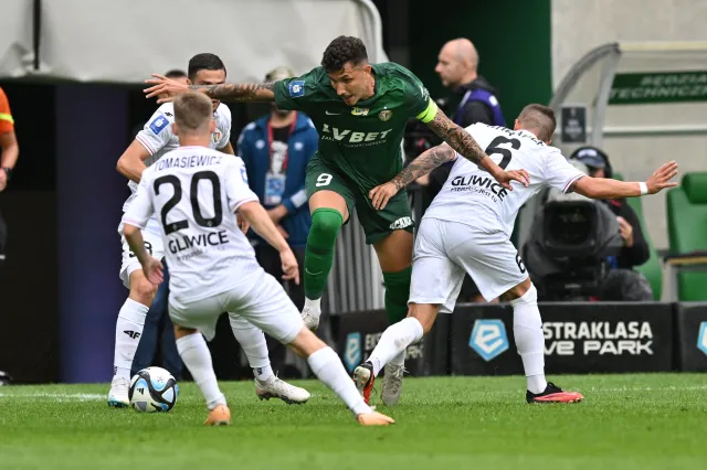 Historyczne osiągnięcie Śląska, Legia i Raków potrafią grać co trzy dni [#MIG po kolejce]