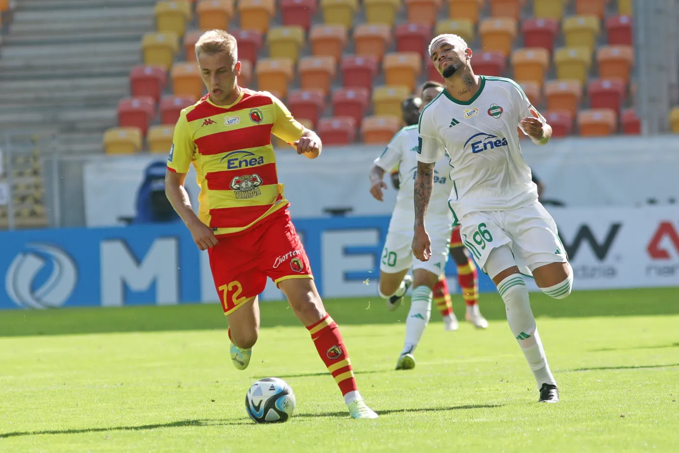 Radomiak prowadził w Białymstoku, ale to Jagiellonia zgarnęła trzy punkty [WIDEO]