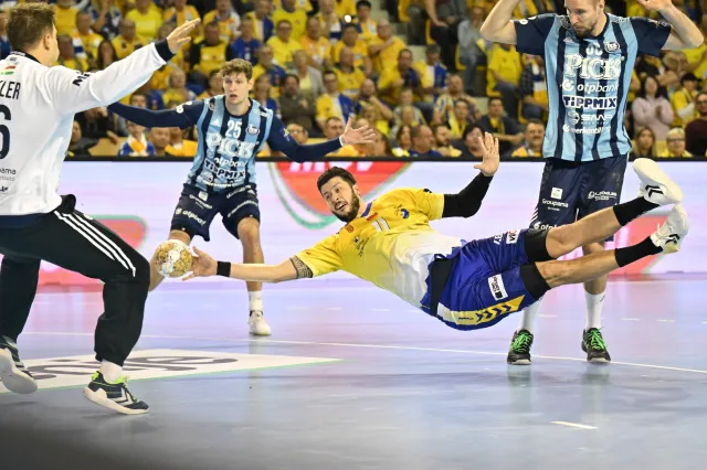 Pierwszy remis piłkarzy ręcznych z Kielc w Lidze Mistrzów