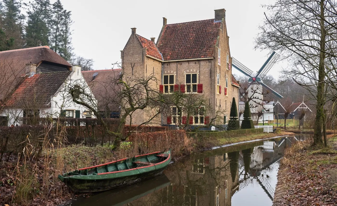 Obrazy należące do Adolfa Hitlera trafią na wystawę w muzeum w Arnhem