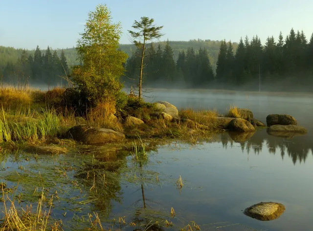 Śmierć 8-latki. Płetwonurkowie wydobyli motorówkę z jeziora Tałty