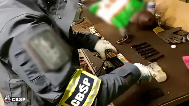 Nielegalna broń w domu, lesie i bagażniku. CBŚP w akcji