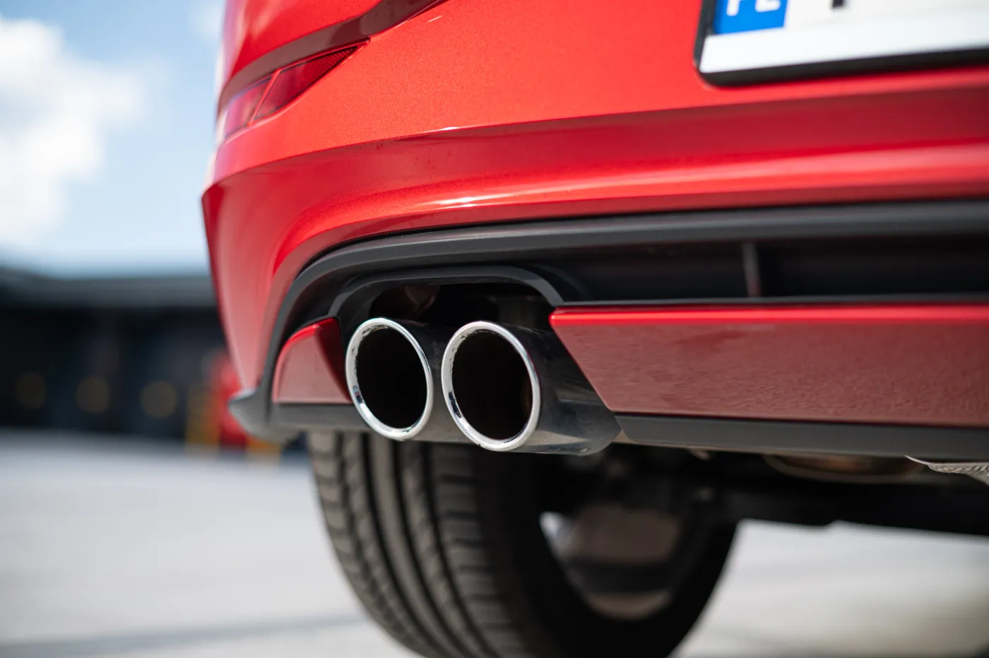 Renault Clio RS vs Volkswagen Polo GTI