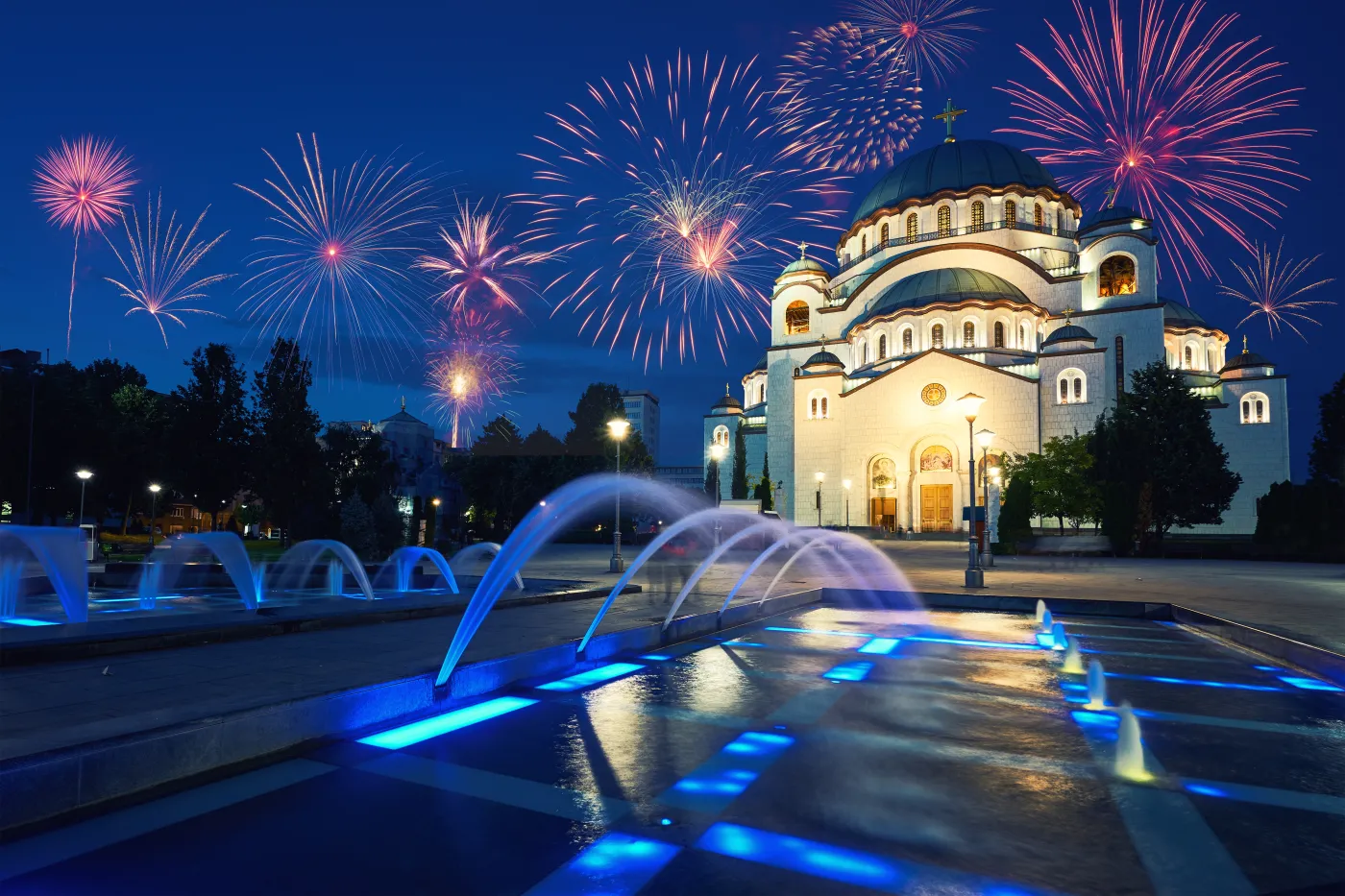 The,Temple,Of,Saint,Sava,(vra?ar,,Belgrade,,Serbia),With,Fireworks