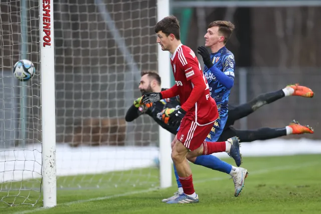 Legia efektowna i efektywna. 6 goli w w pierwszym sparingu [WIDEO]