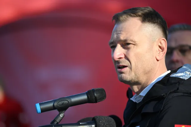 Sławomir Nitras zmienił zdanie. Minister sportu dofinansuje budowę akademii Widzewa