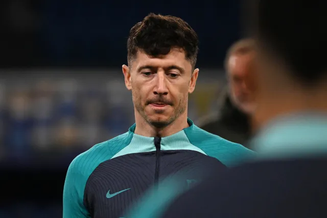Lewandowski zrezygnował z żelu. "Nieład" na głowie polskiego piłkarza [FOTO]