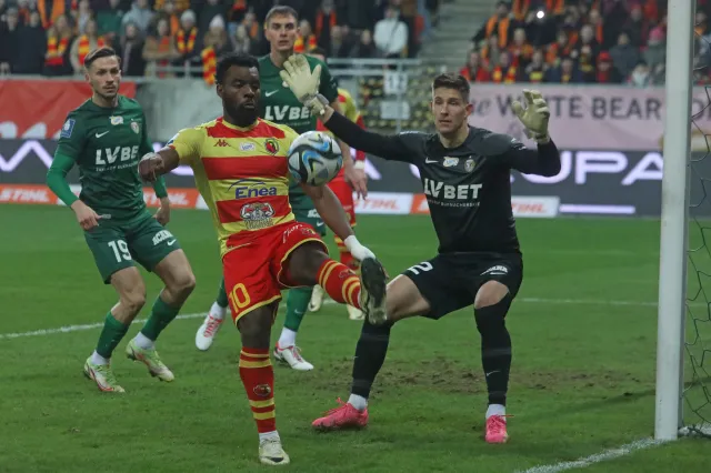 Śląsk na deskach już po pierwszej połowie. Jagiellonia zabrała mu fotel lidera [WIDEO]