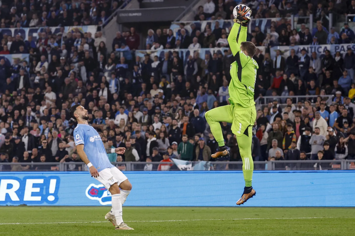 Wojciech Szczęsny puścił gola w ostatnich sekundach. Juventus przegrał z Lazio [WIDEO]