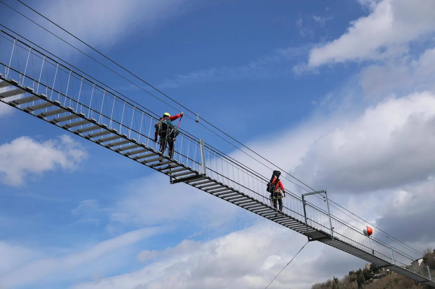 The highest Tibetan bridge in Europe inaugurated in Sellano, Italy