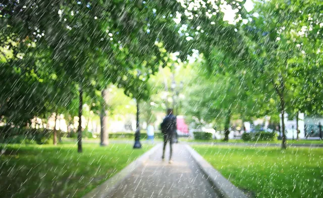 Prognoza pogody na majówkę 2024 się zmienia. Tylko dwa regiony w normie [FOTO]