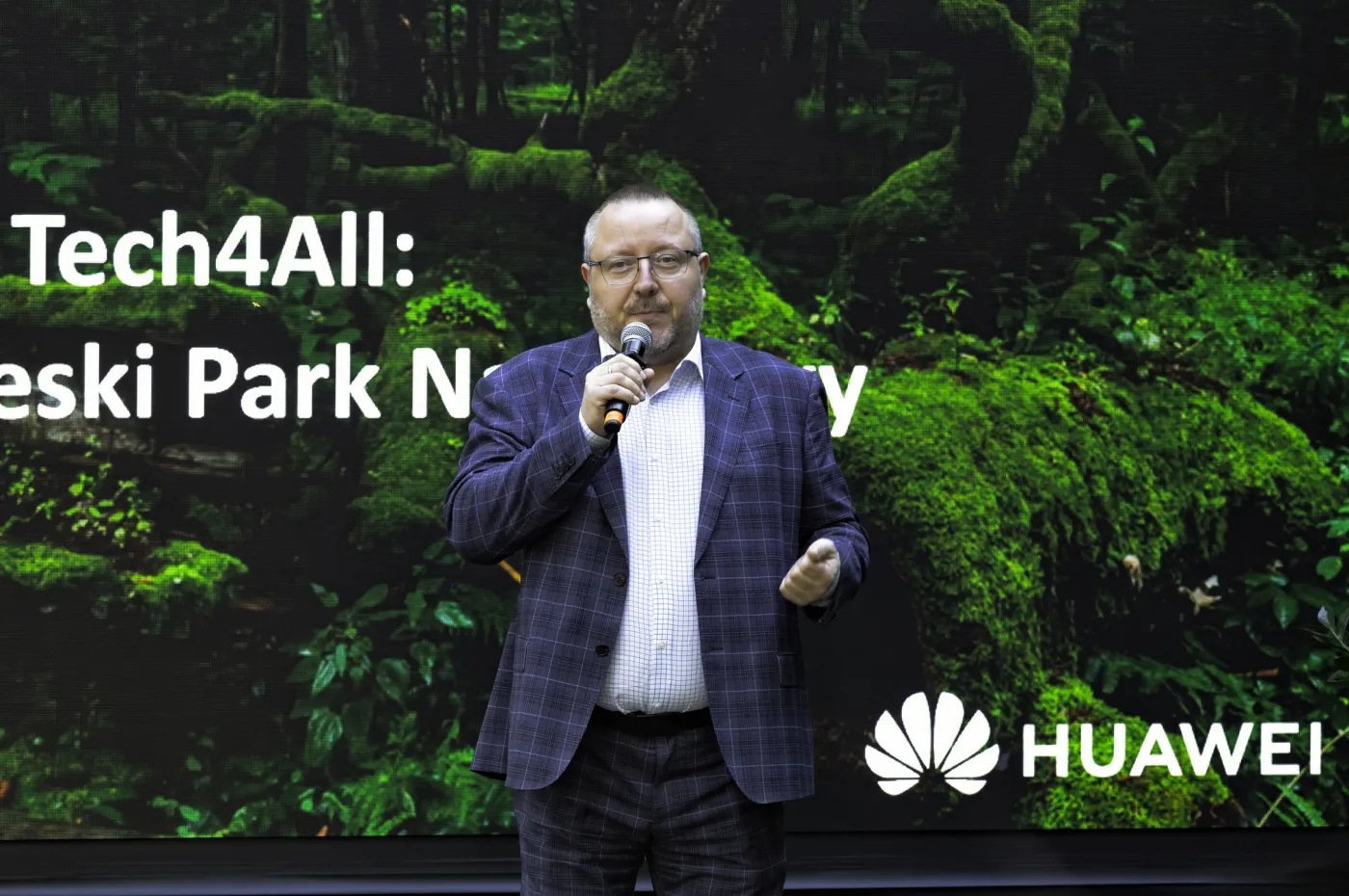 Huawei TECH4ALL w Puszczy Białowieskiej