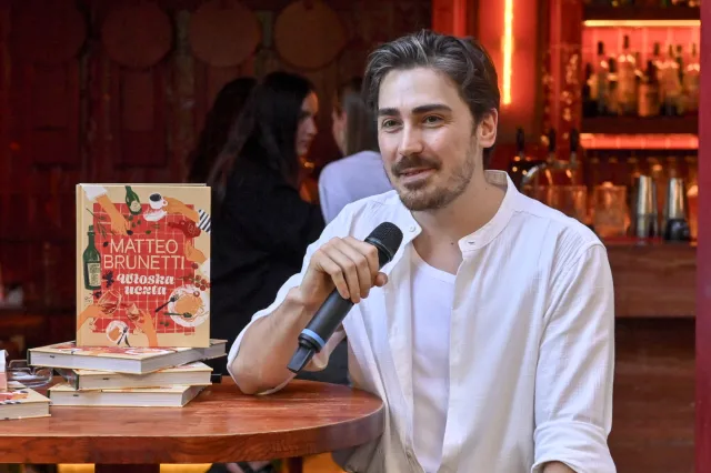 Matteo Brunetti i jego "Włoska uczta". Jak jeść po włosku i dlaczego cappuccino po południu to grzech? [ROZMOWA]