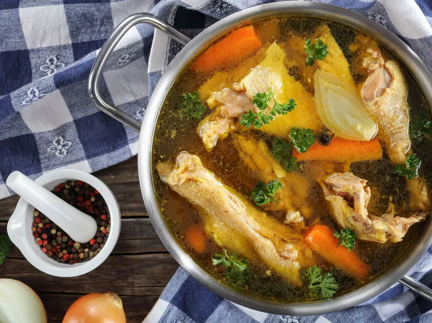 Dodaj ten jeden składnik do rosołu, a będzie smaczny jak nigdy