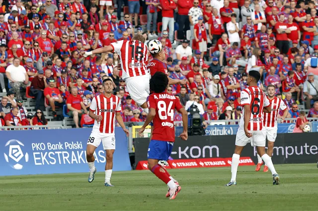 Ekstraklasa. Centrostrzał zdecydował o zwycięstwie w pojedynku Rakowa z Cracovią
