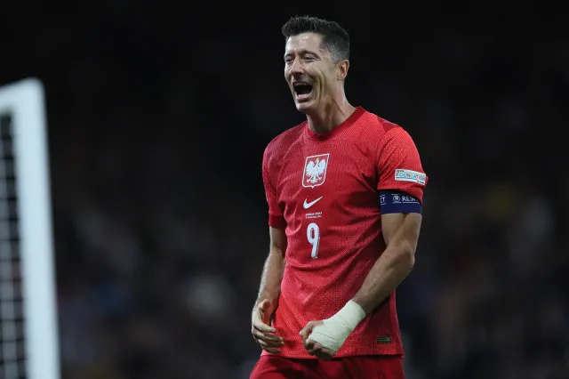 Robert Lewandowski kontuzjowany. Piłkarz przekazał wieści na temat swojego zdrowia