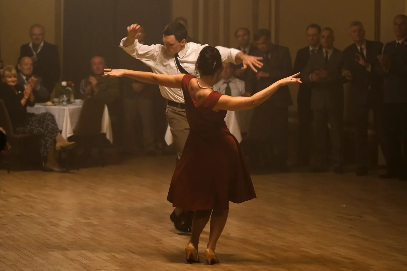 Najgorętsza filmowa scena tego roku. Ogniste tango Olszańskiej i Włosoka [WIDEO]