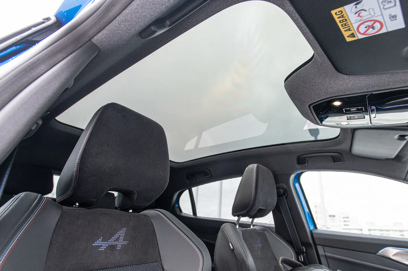 Renault Rafale E-Tech full hybrid 200
