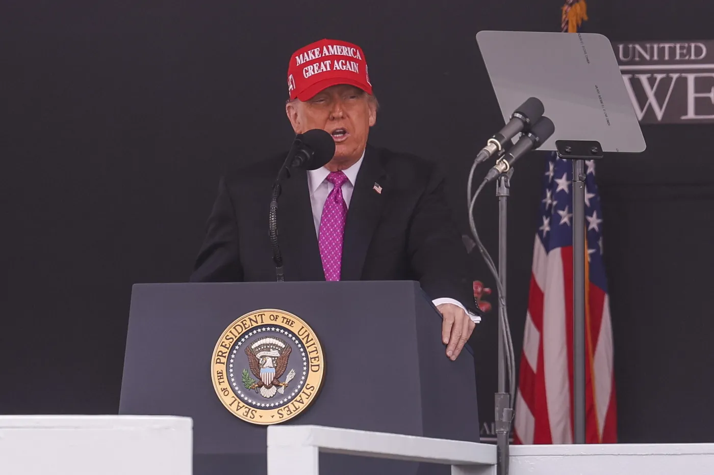 Trump: Putin zupełnie zwariował! "Doprowadzi do upadku Rosji"