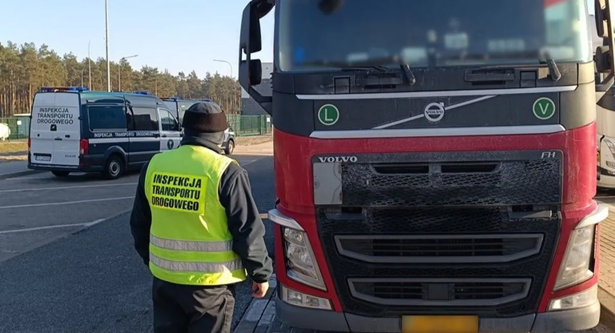 Patrol ITD upolował TIR-a na autostradzie A2. To był celny strzał