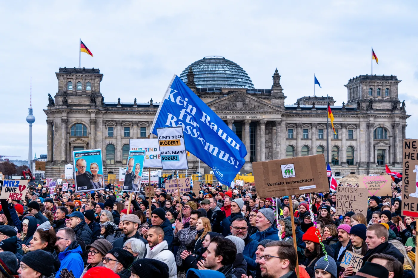 Imigranci wyjeżdżają z Niemiec. "Nie chcę, aby moje dzieci dorastały w tym kraju"