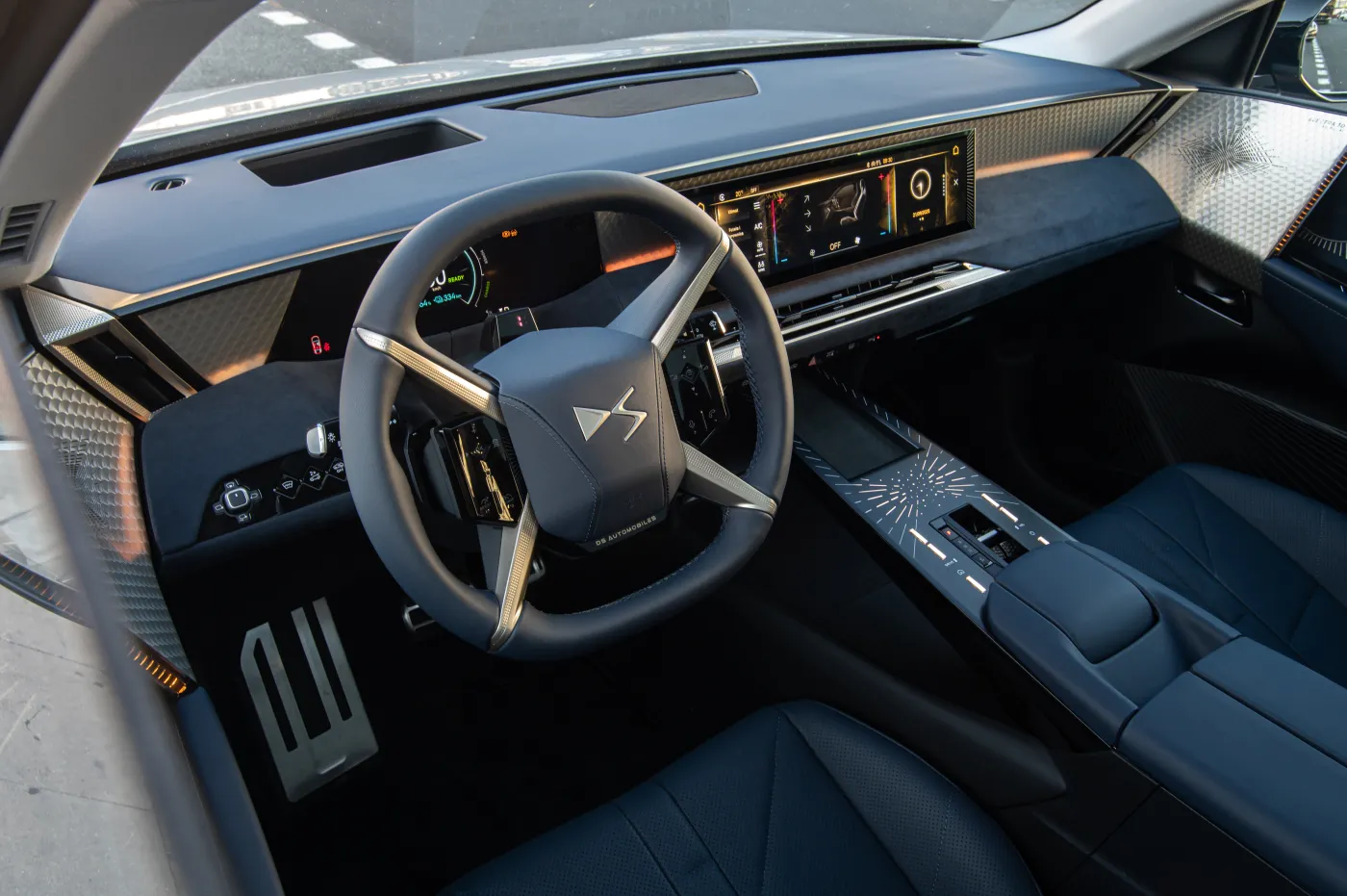 ds-n8-38591647.jpg