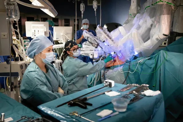 Koniec z pensjami po 300 tys. zł miesięcznie. Szykuje się rewolucja w zarobkach medyków