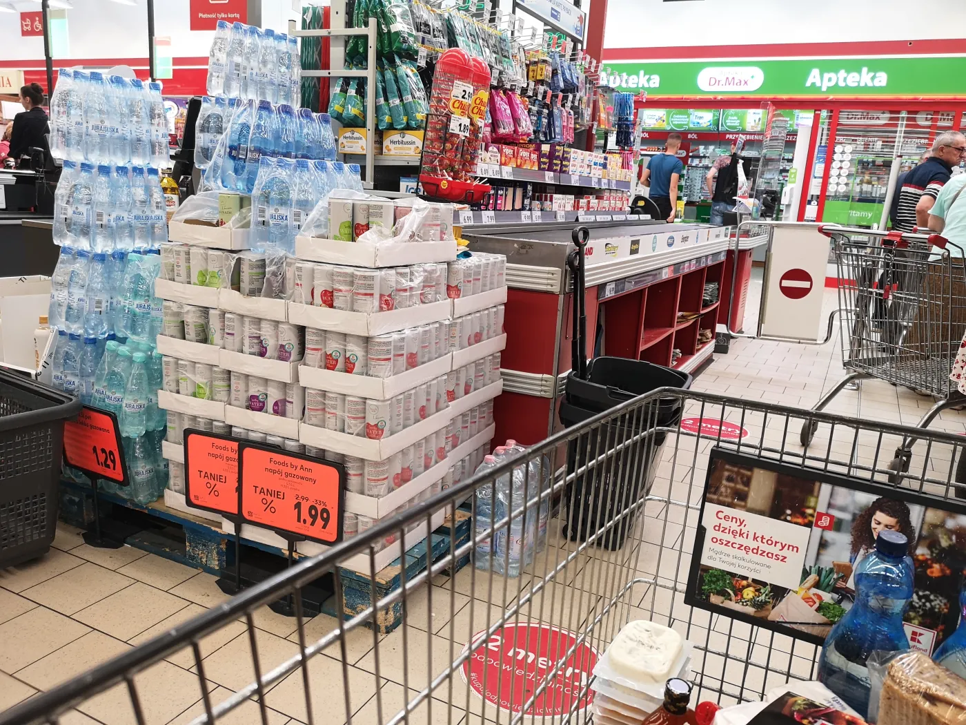 Strajk w sieci sklepów w najbliższą niedzielę. Jest nowe oświadczenie