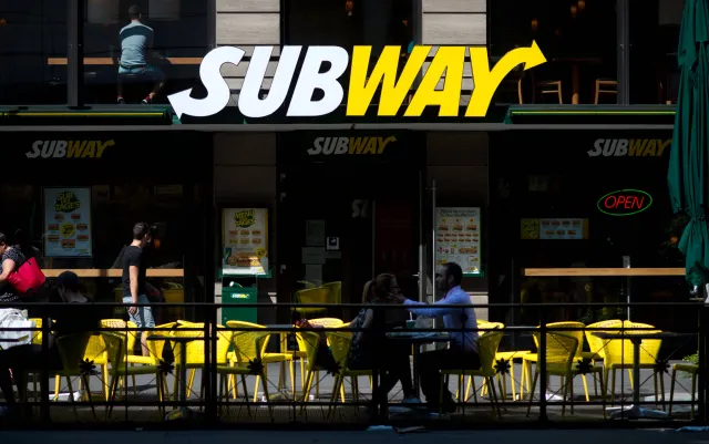 Złe wieści dla miłośników kanapek. Znana sieć restauracji ogłosiła upadłość