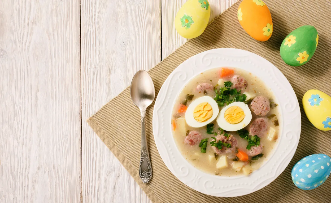 Żurek wielkanocny na zakwasie. Jak ugotować go tak, by był wyrazisty, ale nie kwaśny