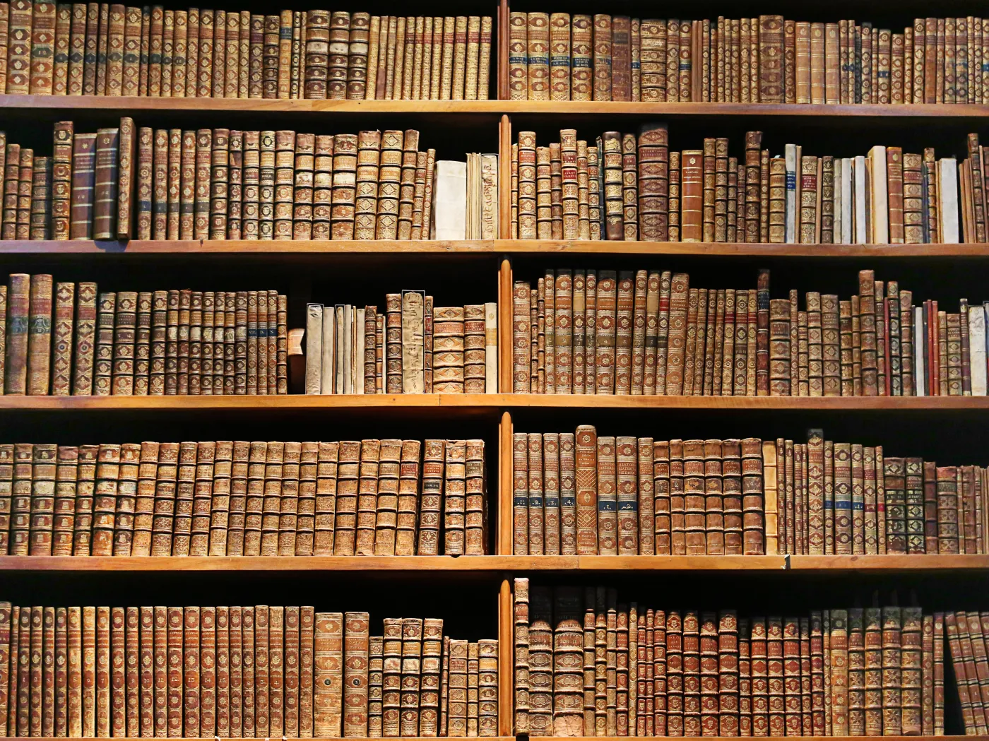 Arcydzieła literatury. Dopasuj autora do powieści. Quiz dla moli książkowych