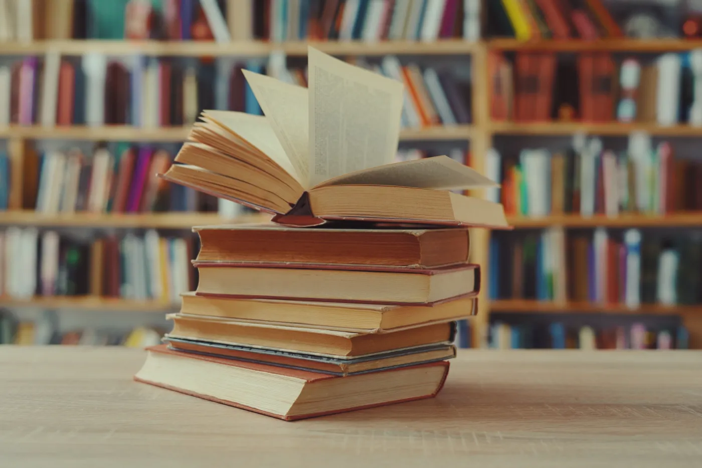 Arcydzieła literackie. Dopasujesz autora do powieści? Quiz dla moli książkowych