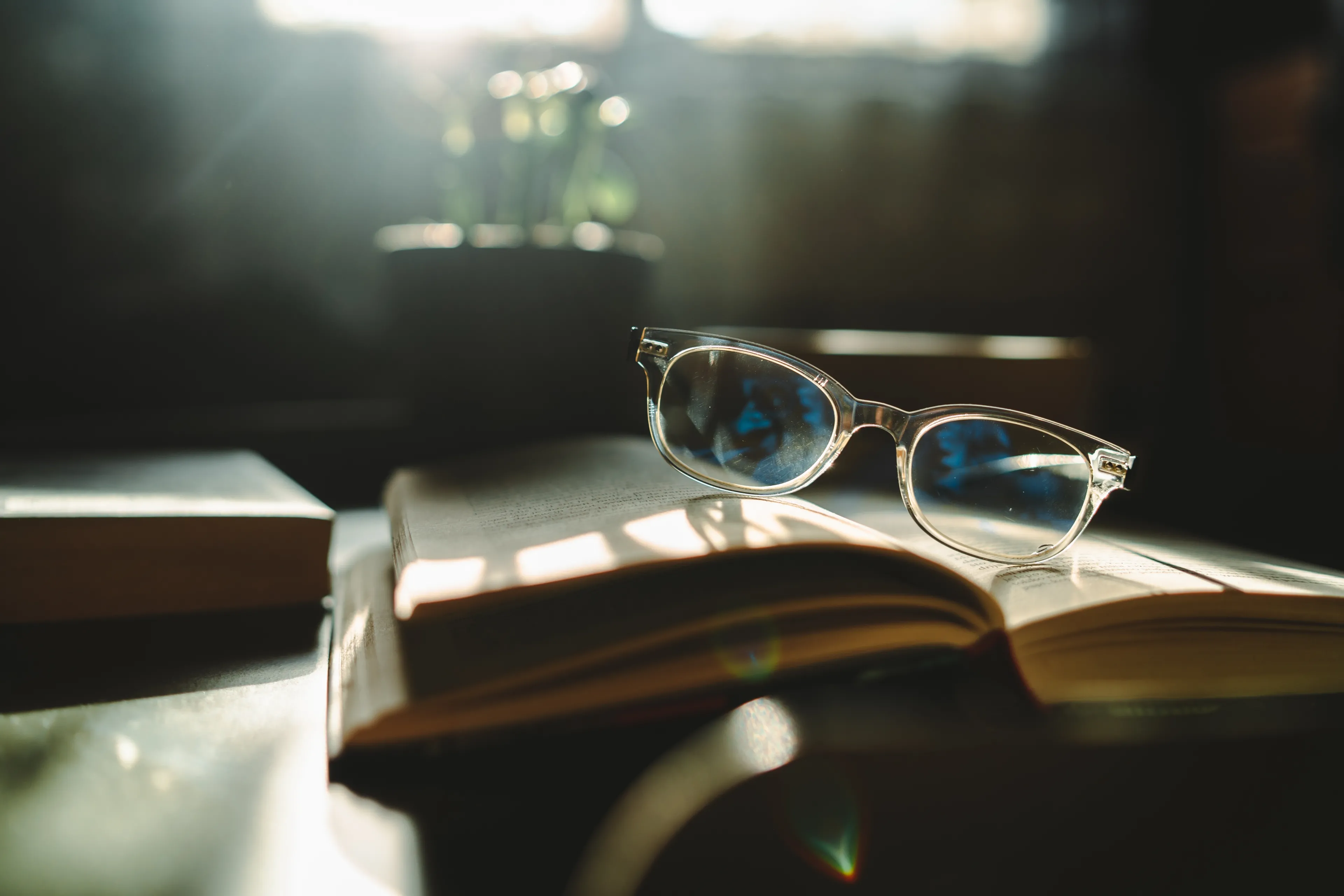 Komprymować, chełbia, omam. QUIZ z trudnych wyrazów. Każde pytanie to zagwozdka