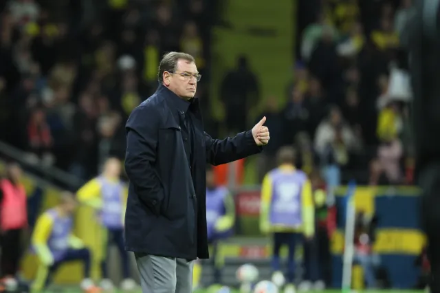 Były selekcjoner reprezentacji Polski krytykuje Jana Urbana. "Tak się nie gra meczów o wszystko"