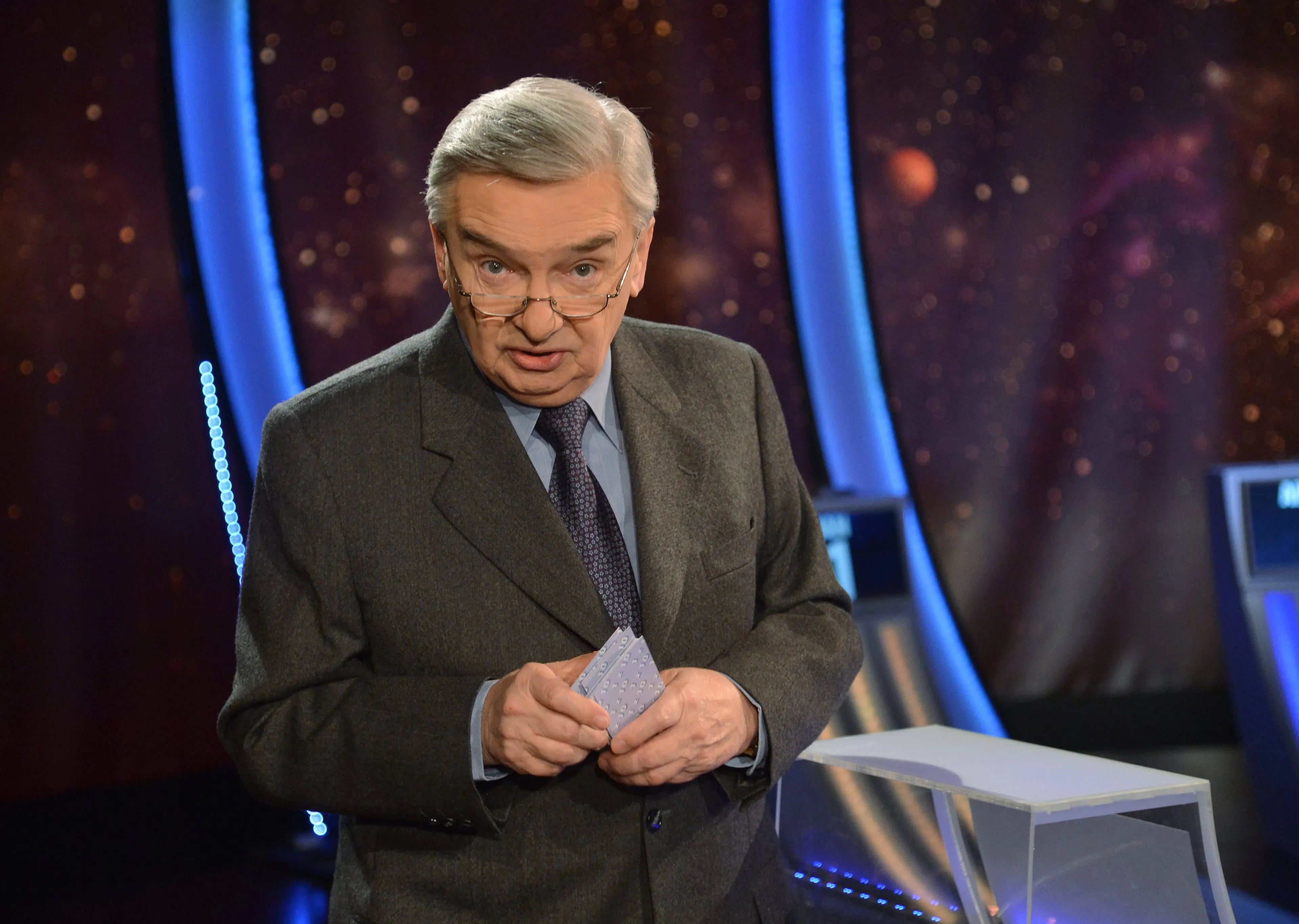 QUIZ. 25 pytań z ostatnich odcinków teleturnieju "1 z 10". Na ilu się wyłożysz?