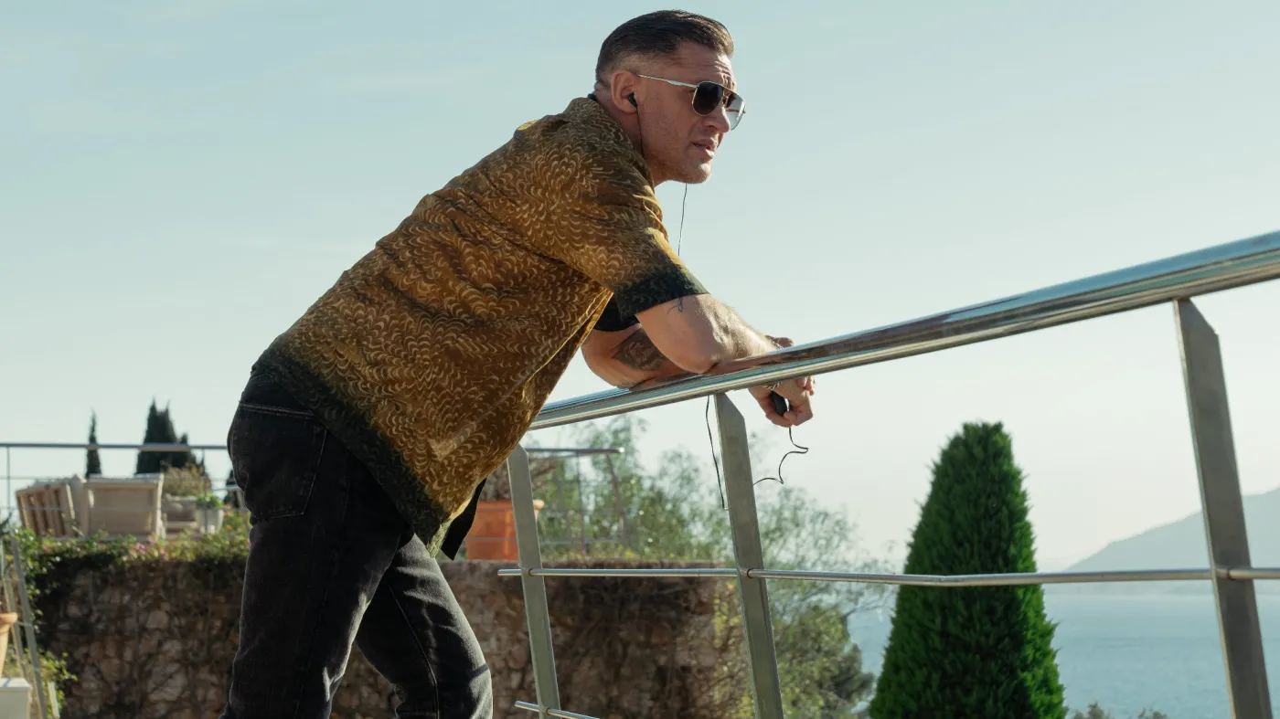 Tom Hardy w serialu "Strefa gangsterów"