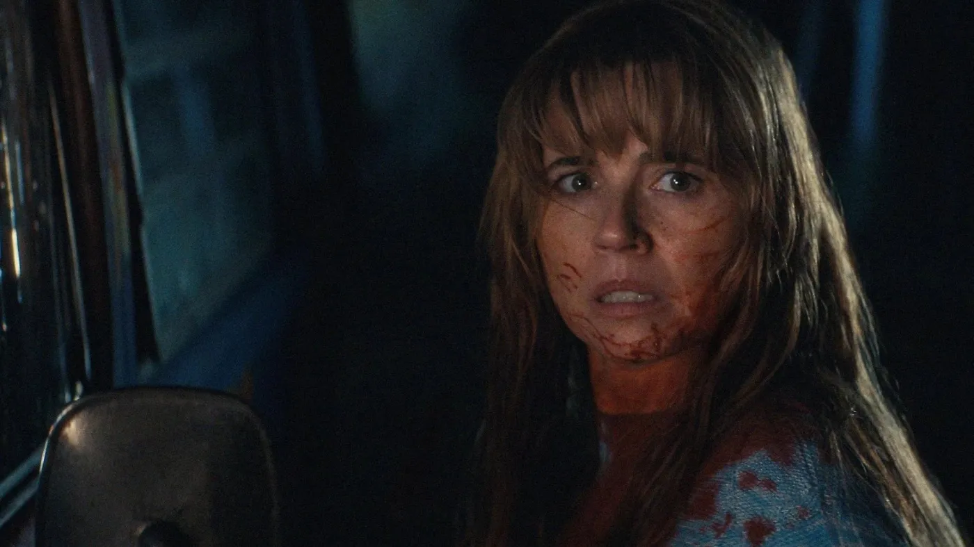 Linda Cardellini w serialu "Crystal Lake"